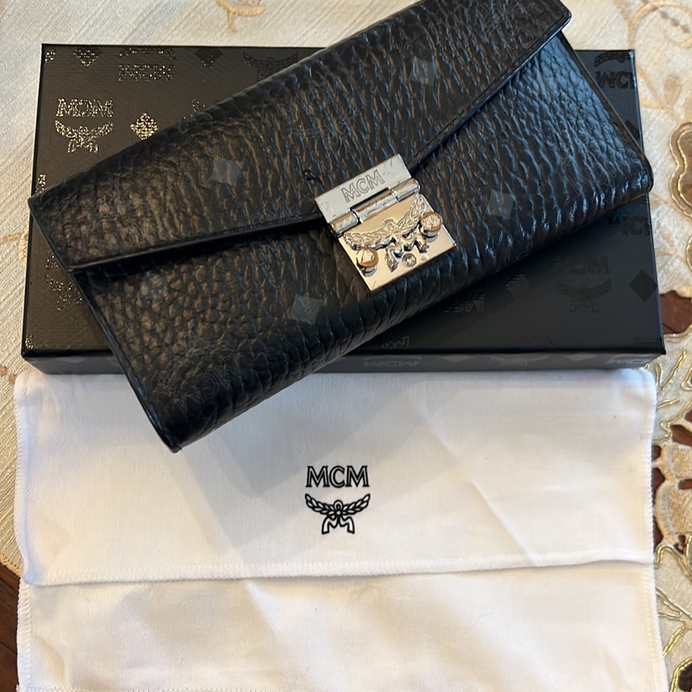 COPY - MCM wallet with chain
